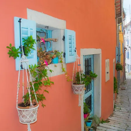 Casa Giuseppe Old Town - Happy