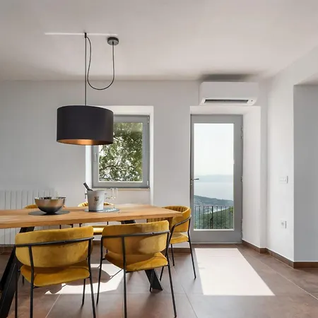 Apartment Casa Giuseppe Old Town - Happy